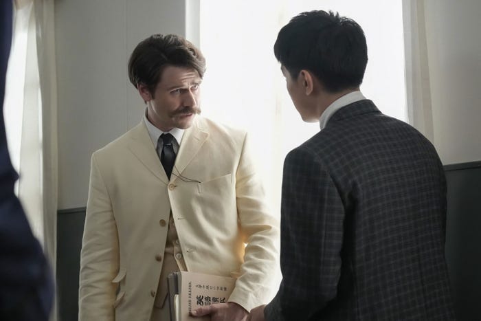 トミー・バストウ、吉沢亮「ばけばけ」第40話(C)NHK