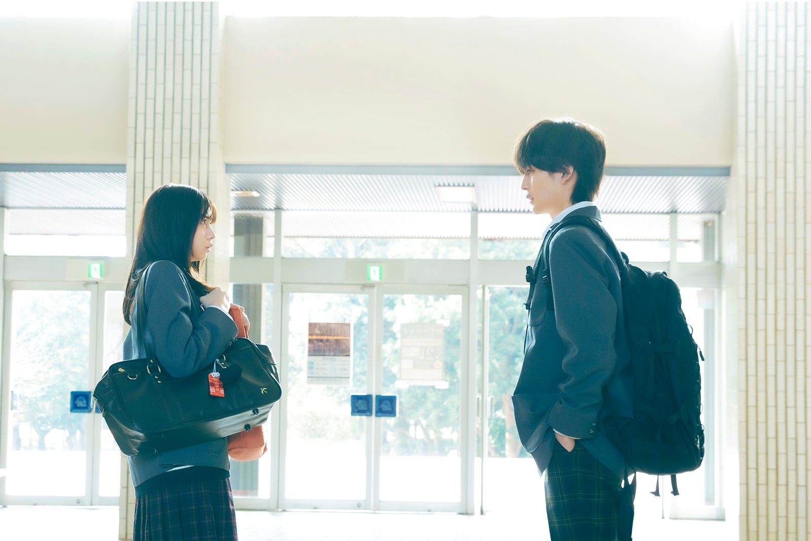 桜田ひより、高橋文哉（C）2023「交換ウソ日記」製作委員会