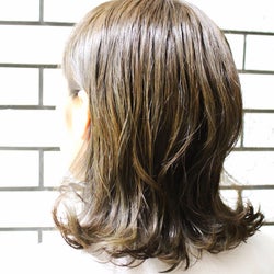 お家で簡単スタイリング 愛され外ハネミディアムヘアスタイルの作り方 お家で簡単スタイリング 愛され外ハネミディアムヘアスタイルの作り方