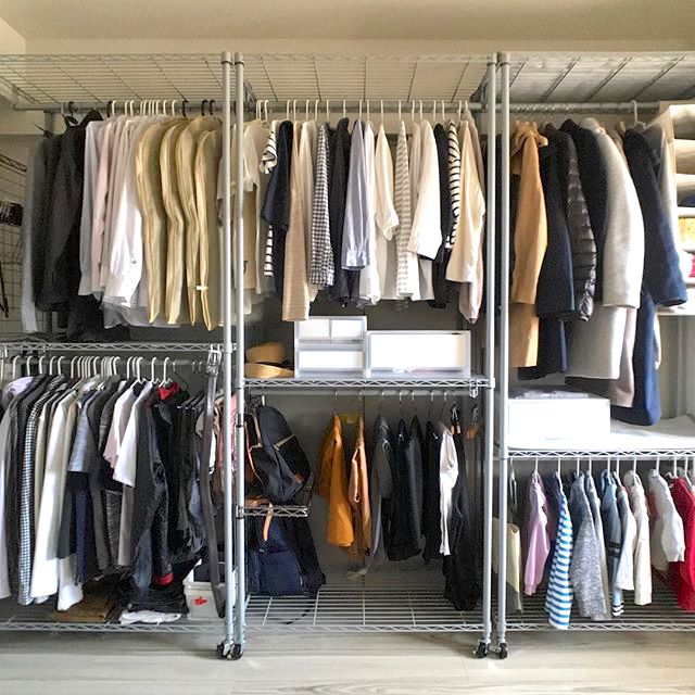 ウォークインクローゼットの収納術 限られたスペースを有効活用するテクニック集 モデルプレス