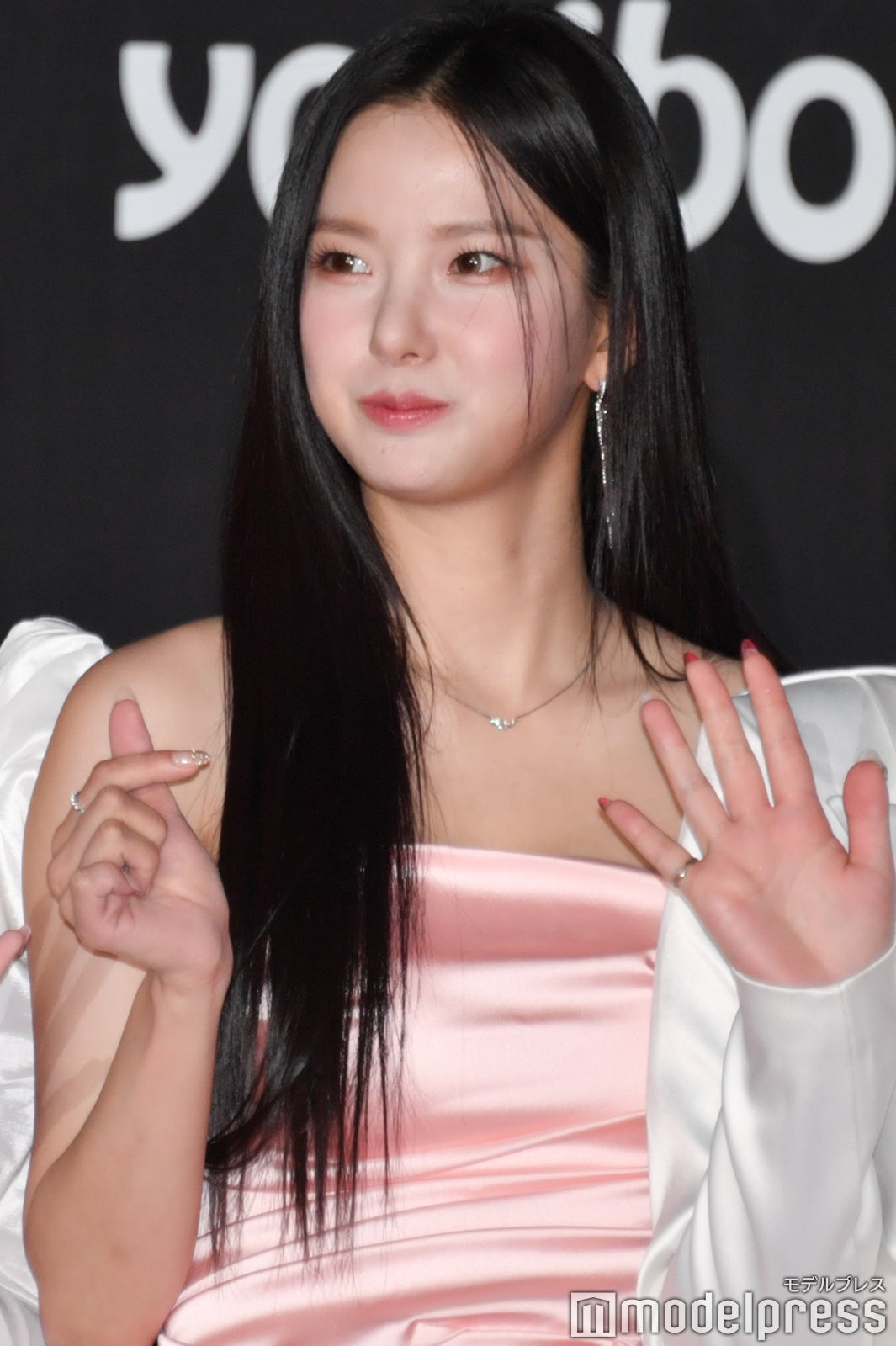 イメチェン前のユジン（C）モデルプレス