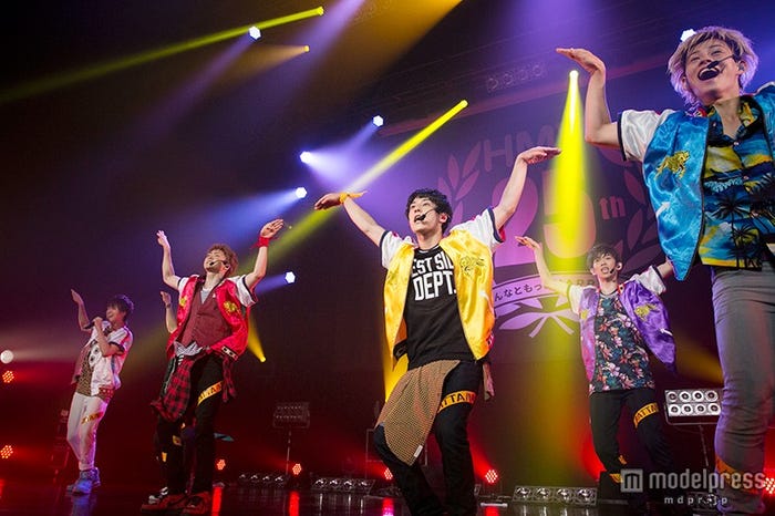 超特急3周年記念ライブの様子