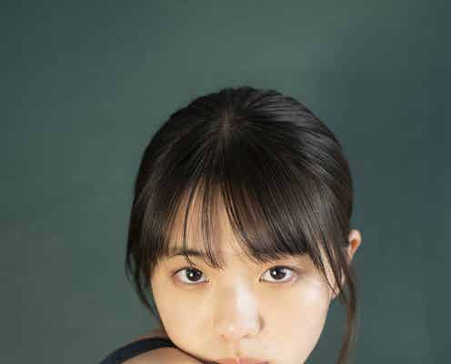 「ミスマガジン2020」菊地姫奈、現役JKのリアルな制服&スク水姿で魅了