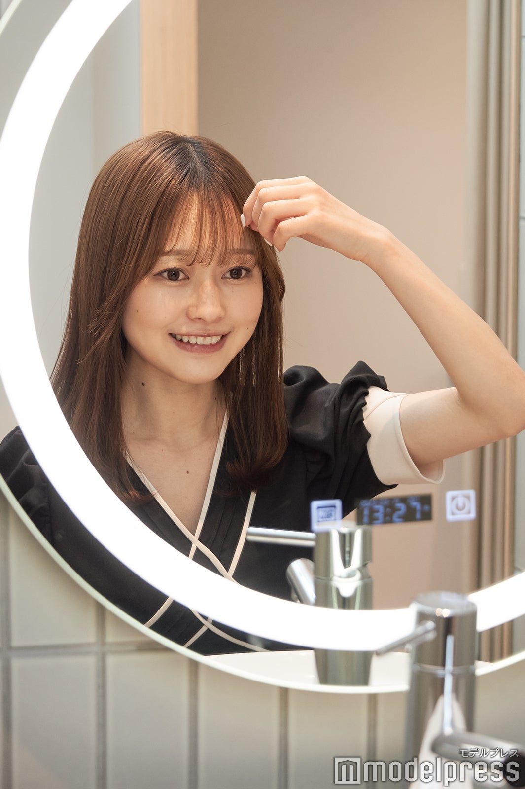 （C）モデルプレス