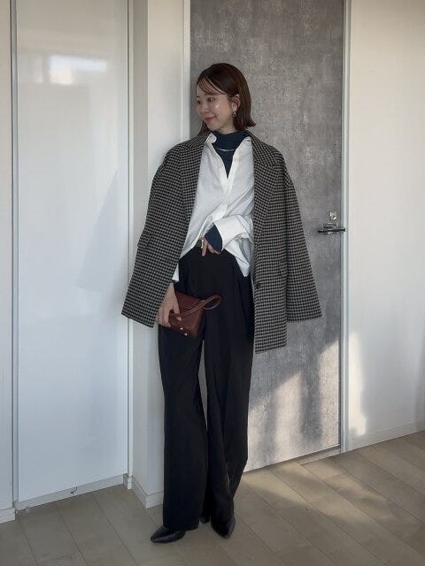 PLSTシアーリブタートルネックセーター PLSTシアーリブタートルネックセーターのシャツコーデ 全身