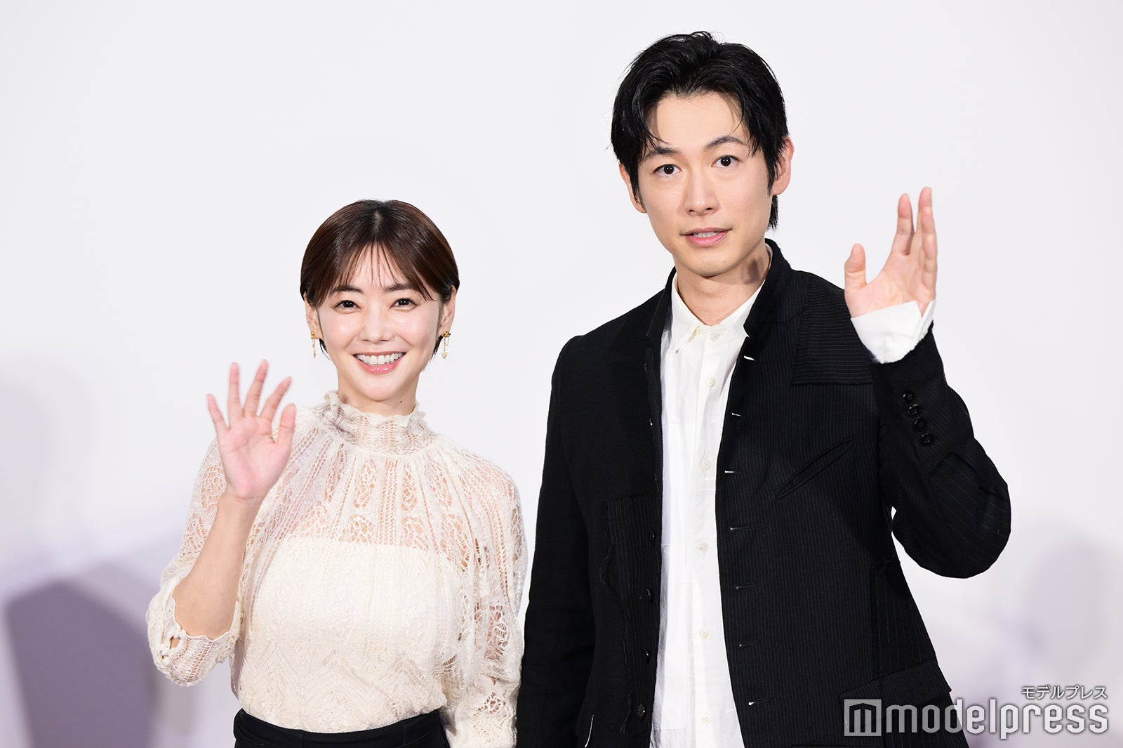 倉科カナ、ディーン・フジオカ（C）モデルプレス