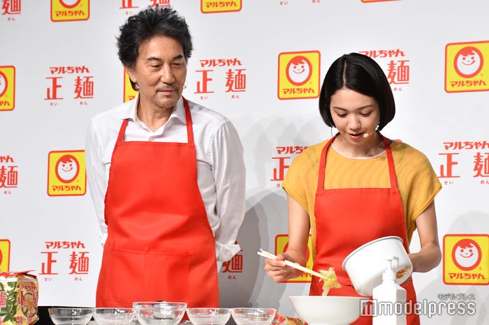 役所広司、二階堂ふみ (C)モデルプレス