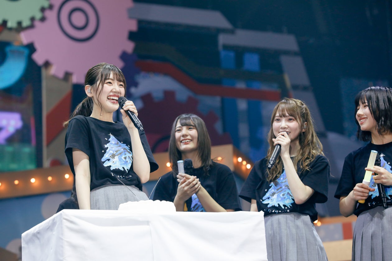 佐々木美玲、小坂菜緒、加藤史帆、渡邉美穂／12月17日公演（提供写真）