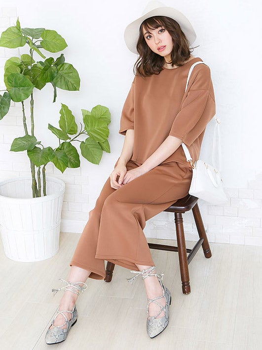 ギリーフラットソールパンプスシューズ「神戸レタス」2690円（税込）／画像提供：神戸レタス