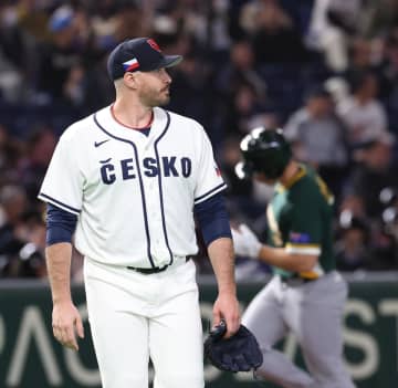 WBC チェコ代表が接戦演じるも2連敗で崖っぷち ベンチで選手達が呆然 大谷キラーが好投も打線が終盤の好機生かせず 九回にダメ押し2点失う
