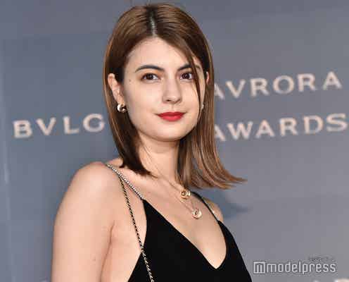 マギー、胸元ざっくり ブラックドレスで色気たっぷり<BVLGARI AVRORA AWARDS 2018>