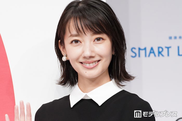 波瑠「あさが来た」聖地巡礼 9年前との比較ショットが話題「びっくり」「同じ笑い方だ」