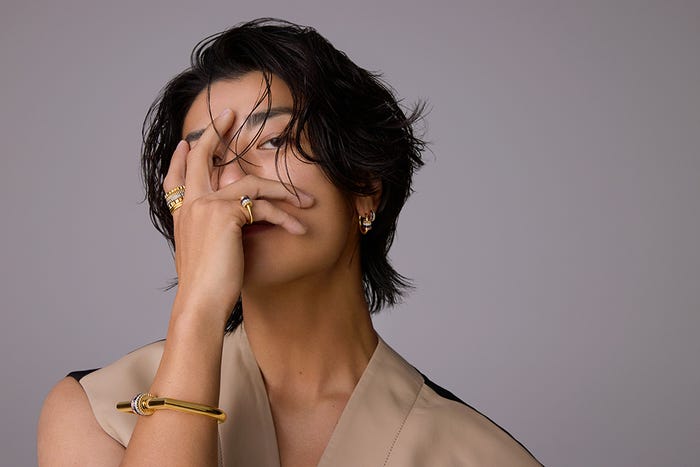 赤西仁/Photos : Takanori Okuwaki Styling:Norio Honda Hair:Takai, Uran, Shihori Makeup:Shino Ariizumi Nail:Ayaka Tanaka Interview:Hazuki Nagamine Edit & Text : Hisako Yamazaki