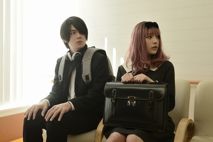 佐野勇斗、浅川梨奈(C)2019映画「かぐや様は告らせたい」製作委員会(C)赤坂アカ/集英社