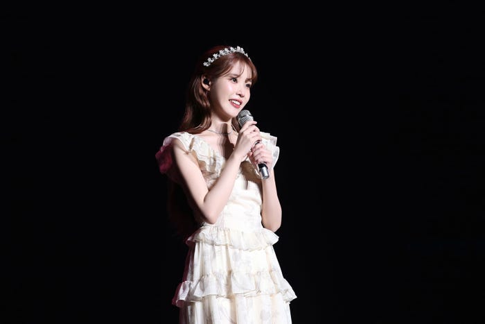 IU/Photo by Aaru Takahashi