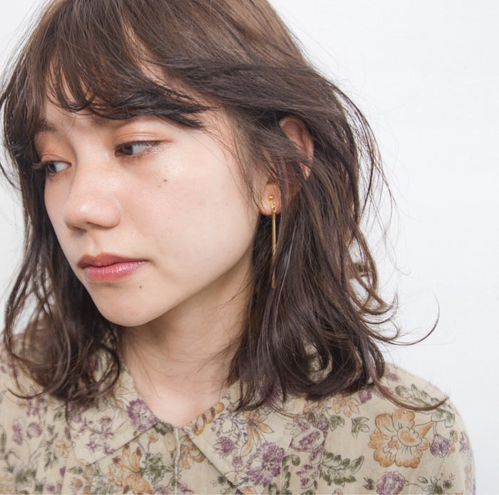 重たくないし キツすぎない 黒髪ビギナーにおすすめなミディアムのヘアカタログ モデルプレス