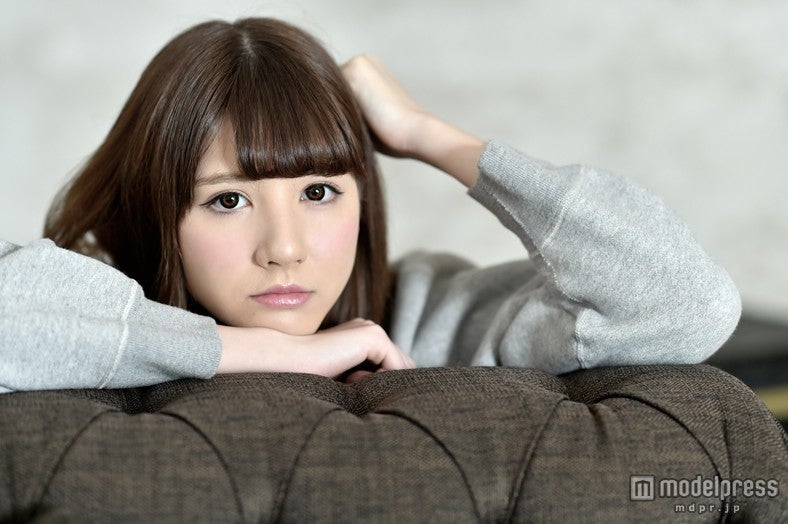 「LARME」ハーフ美女“柏麗奈”って？「バラエティに出たい」天真爛漫な素顔に迫る【モデルプレス】