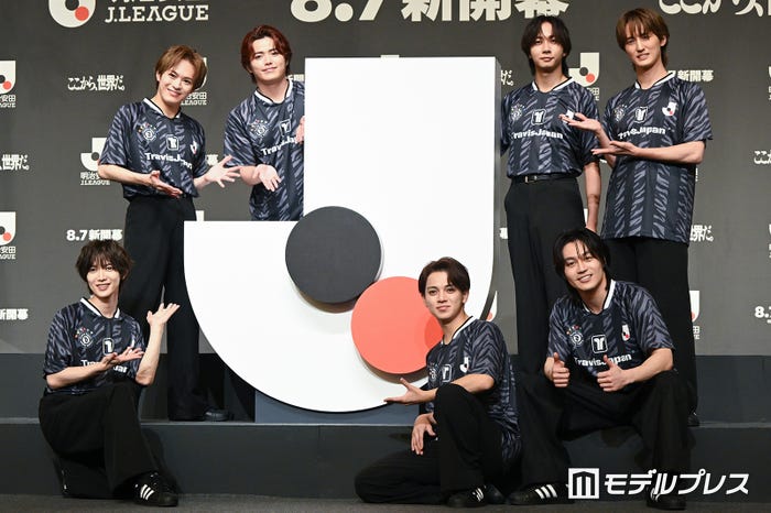 (上段左から時計回りに)松倉海斗、吉澤閑也、中村海人、川島如恵留、松田元太、宮近海斗、七五三掛龍也(C)モデルプレス