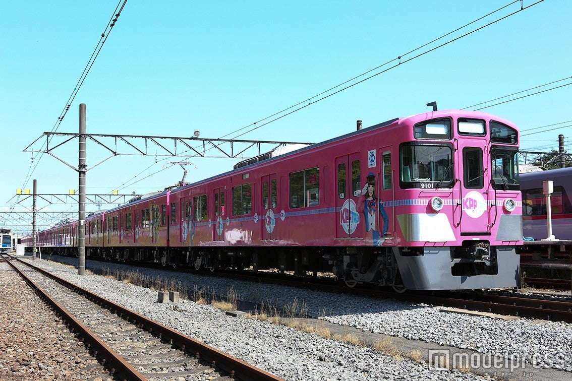 SEIBU KPP TRAIN外観／画像提供：西武鉄道
