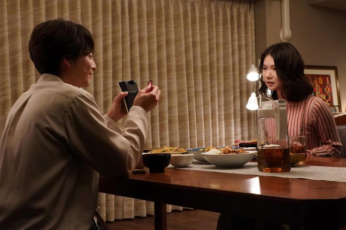 小池徹平、小野花梨「私の知らない私」第8話(C)ytv