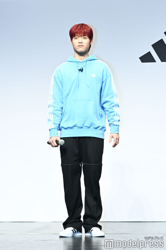 ブルーのスウェットが爽やかな木村柾哉(C)モデルプレス