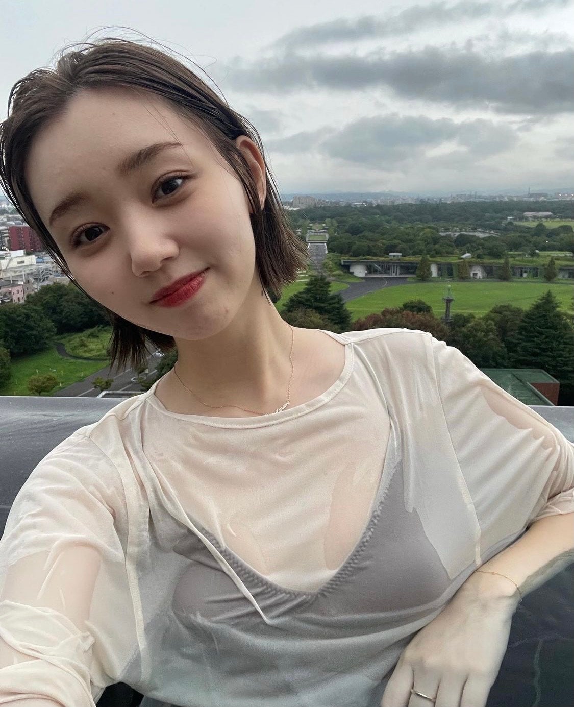 江野沢愛美、SEXY水着姿公開「色っぽまなみん」「大人可愛い」と絶賛の声