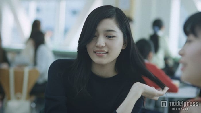 川口春奈/「デリ」篇その2