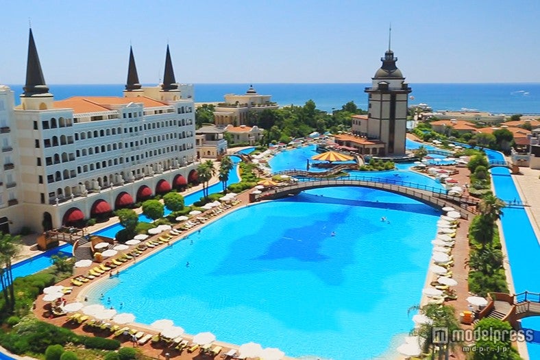 セレブ気分で旅したい 一生に一度の贅沢ホテルで地中海最大級のリゾートを満喫 女子旅プレス