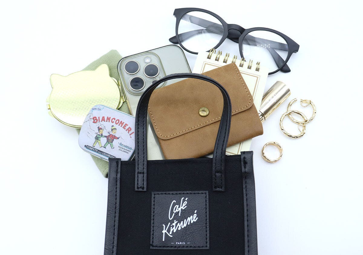 大容量 カフェキツネ看板マダムスマホショルダー大容量