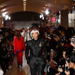 竜星涼 松井愛莉ら ドルガバ 日本代表ミレニアルズが華やかランウェイ モデルプレス