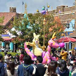 東京ディズニーリゾート30周年パレードがスタート/「ハピネス・イズ・ヒア」パレード公開
