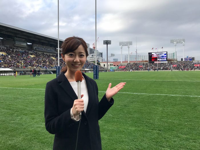 またとある日は…秩父宮で行われたラグビー早明戦の取材へ!現場に足を運び、生の空気を味わえるのはやはりとても刺激的です!/内田嶺衣奈アナウンサー(提供写真)