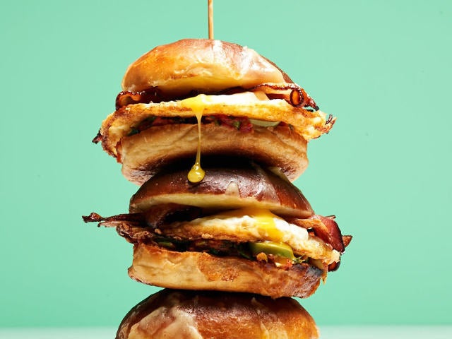 carousel_f8d0d26e597d53344e7115c52c33b57