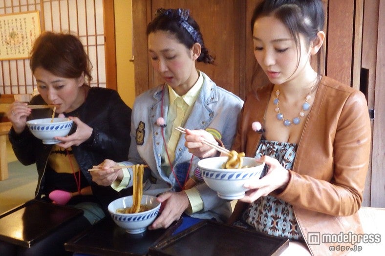 伊勢の地元グルメを堪能（C）CBC