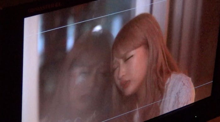 もも(伊藤桃々)/「アイタイ アエナイ」MVオフショット(提供写真)