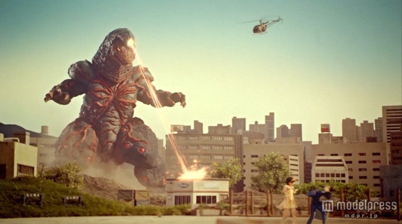 「ギンガムチェック」のミュージックビデオより