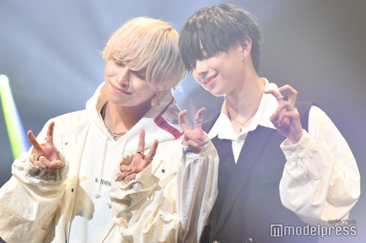 りょうりょま 陰キャピース 微笑みに癒やされる Fashion Leaders 22 モデルプレス りょうりょま 陰キャピース 微笑みに癒やされる Fashion Leaders 22 モデルプレス