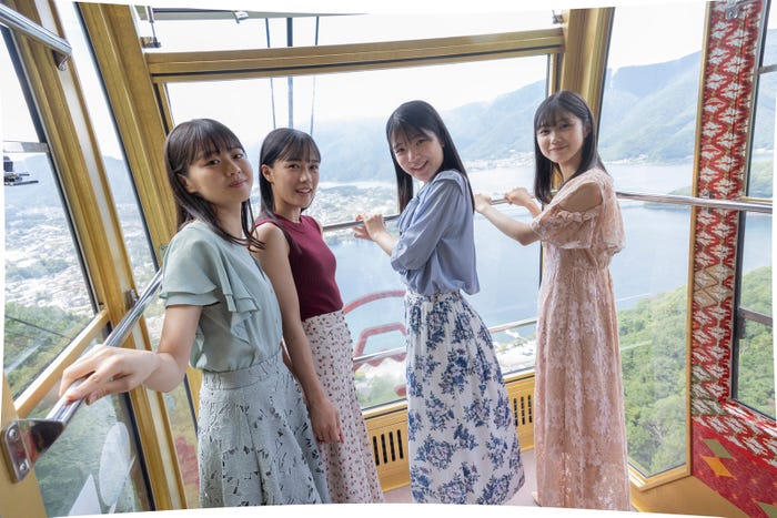 福田真琳、河西結心、豫風瑠乃、八木栞/つばきファクトリー(画像提供:小学館)