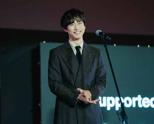 坂口健太郎、流暢な韓国語で歓声浴びる 渡辺謙らと「釜山国際映画祭」登壇【盤上の向日葵】