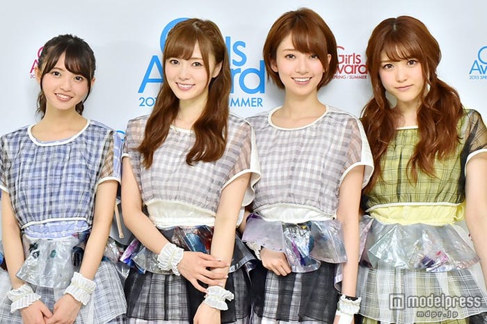 乃木坂46(左から)齋藤飛鳥、白石麻衣、橋本奈々未、松村沙友理