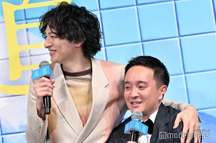 生田斗真にツッコんだ濱田岳 (C)モデルプレス