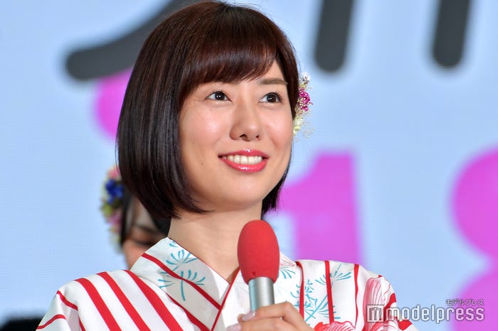 山崎夕貴アナ(C)モデルプレス