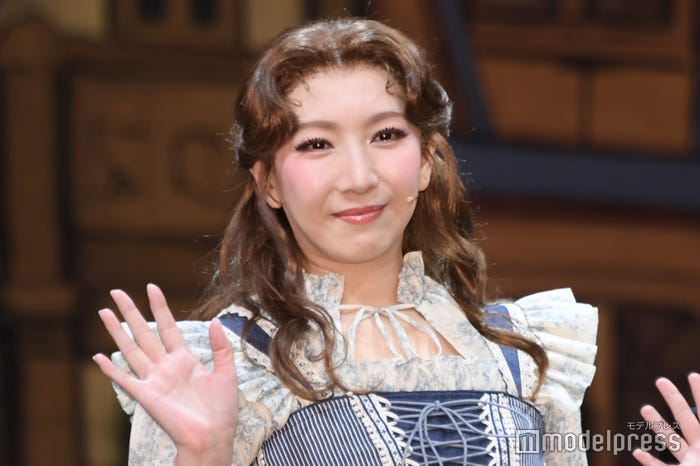 瀬奈じゅん(C)モデルプレス