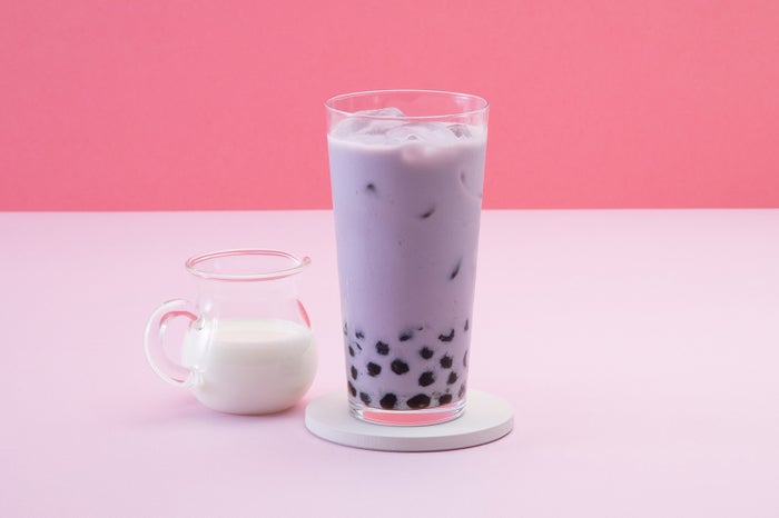 タピオカタロ芋ミルクティー550円～640円／画像提供：CHA NUNG