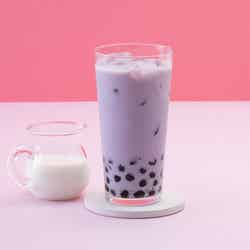 タピオカタロ芋ミルクティー550円~640円/画像提供:CHA NUNG