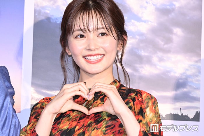 久間田琳加、ハイブラショーパンコーデに絶賛の声「脚長くて綺麗」「上品でおしゃれ」