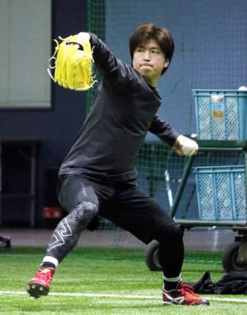 広島・黒原 激化の救援陣ポジション奪取へ無心で復活だ 手術の左膝は順調に回復 「結果を積み重ね、奪いにいくだけ」