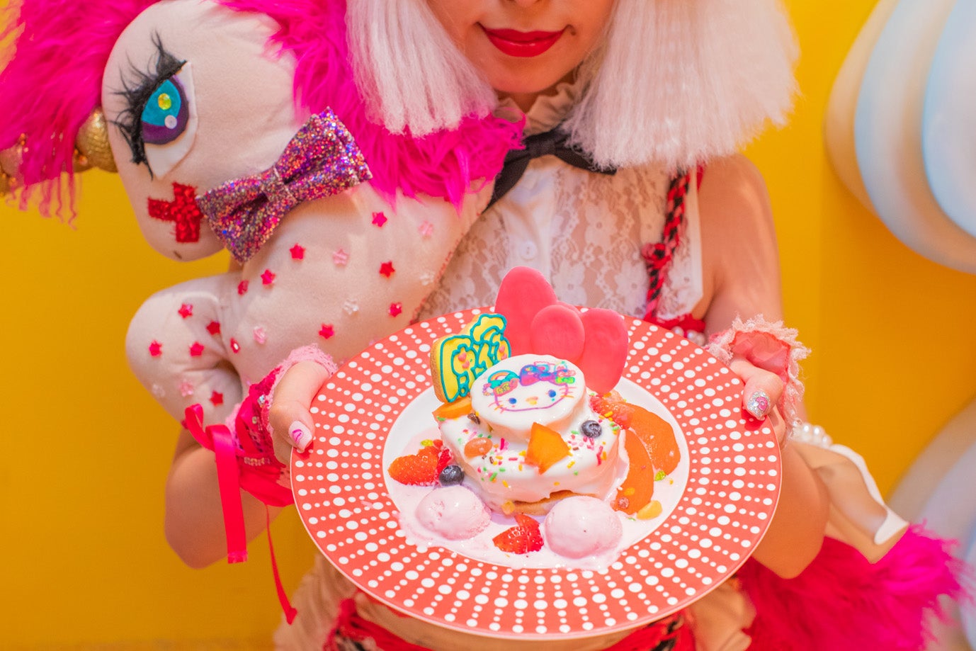 （C）1976, 2019 SANRIO CO.,LTD.APPROVAL NO. S601424 （C）KAWAII MONSTER CAFE