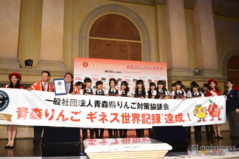 HKT48、ファンとギネス世界記録達成