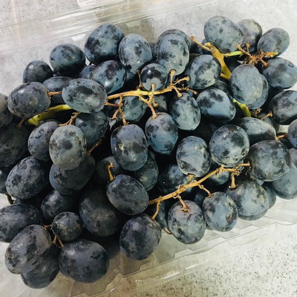 ブラックシードレスグレープ